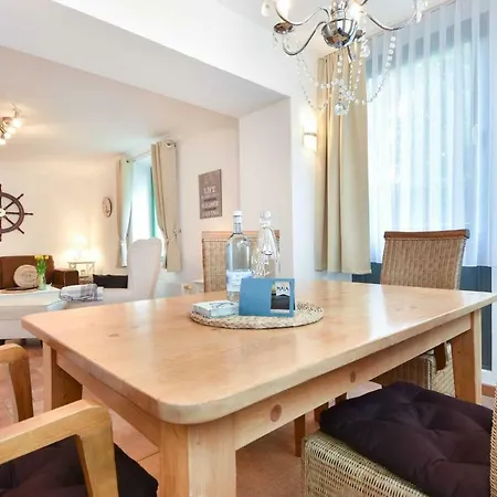 Apartment Perkunos 2 *
